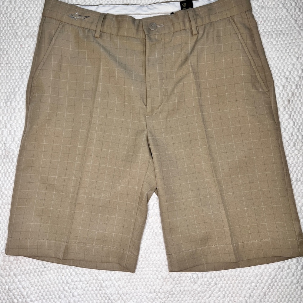 Greg Norman golf shirt size 32